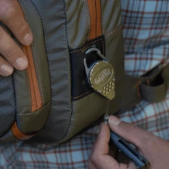 Fishpond Cross-Current Chest Pack -Professional Fishing Equipment Store 1022592 800 auto