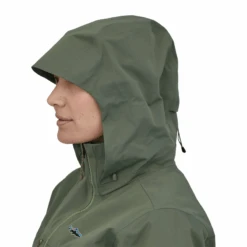 Patagonia Swiftcurrent Wading Jacket - Women's 15 Patagonia Swiftcurrent Wading Jacket - Women's -Professional Fishing Equipment Store 1332461 800 auto